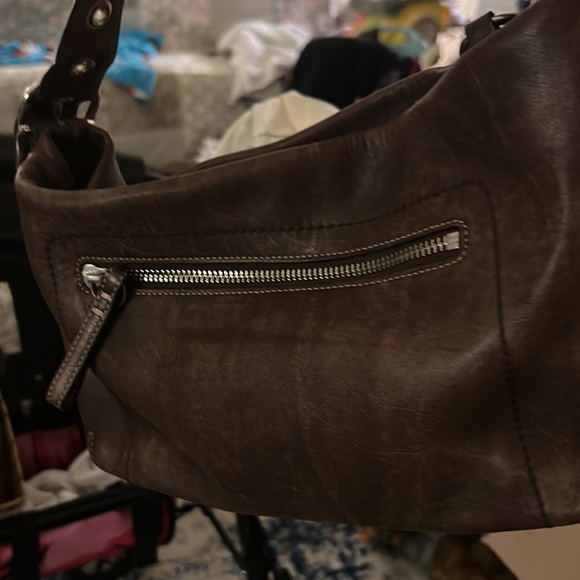 Coach Vintage -1477- brown,leather shoulder bag Silver hardware, Zip closure - Picture 9 of 9